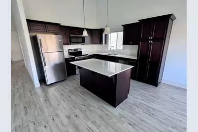 16371 S Coupler Ln, Bluffdale, UT 84065 - Photo 3