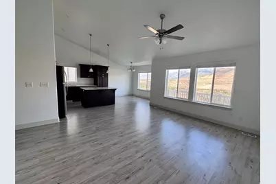 16371 S Coupler Ln, Bluffdale, UT 84065 - Photo 5