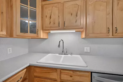 1462 Mango Rd, Taylorsville, UT 84123 - Photo 13