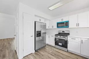 1803 E Walnut Grove Dr S, Draper, UT 84020 - Photo 9