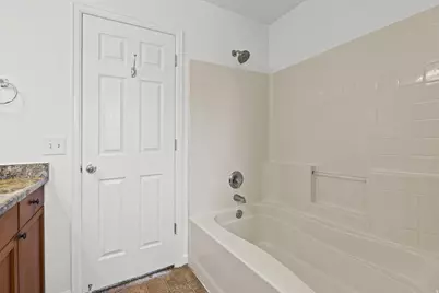 1803 E Walnut Grove Dr S, Draper, UT 84020 - Photo 17