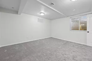 4539 S 375 E, Washington Terrace, UT 84405 - Photo 15