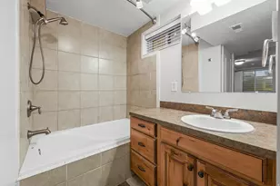 4539 S 375 E, Washington Terrace, UT 84405 - Photo 17