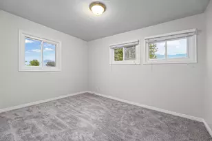 4539 S 375 E, Washington Terrace, UT 84405 - Photo 11