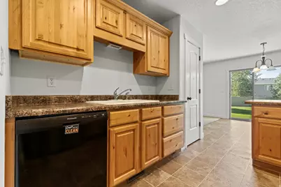 1673 N 450 E, North Ogden, UT 84404 - Photo 9