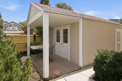 2313 E Rockview Dr S, Sandy, UT 84092 - Photo 39