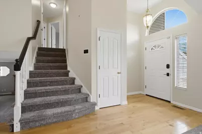 2313 E Rockview Dr S, Sandy, UT 84092 - Photo 5