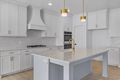 616 S 125 E, Hyde Park, UT 84318 - Photo 9