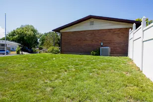 784 W 2550 N, Clinton, UT 84015 - Photo 5