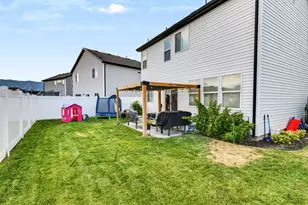 1466 W Creekside Dr, Logan, UT 84339 - Photo 9