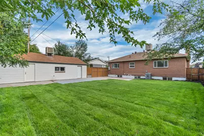 795 E Baker Dr, Midvale, UT 84047 - Photo 23