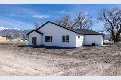 2305 N 3900 W, Corinne, UT 84307 - Photo 13
