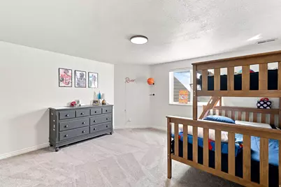 356 E 570 N, Hyde Park, UT 84318 - Photo 25