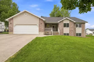 356 E 570 N, Hyde Park, UT 84318 - Photo 3