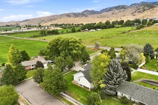 356 E 570 N, Hyde Park, UT 84318 - Photo 33