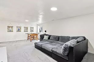 356 E 570 N, Hyde Park, UT 84318 - Photo 15