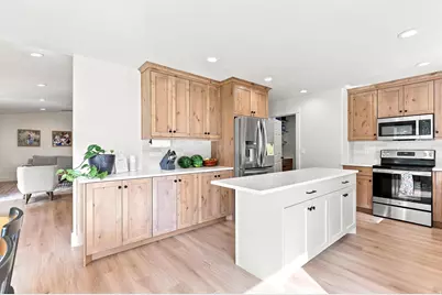 356 E 570 N, Hyde Park, UT 84318 - Photo 7