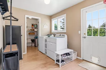1101 E Old Dairy Rd, Sandy, UT 84094 - Photo 15