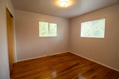 6192 S Vinecrest Dr E, Murray, UT 84121 - Photo 11