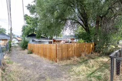 323 32nd St, Ogden, UT 84401 - Photo 15