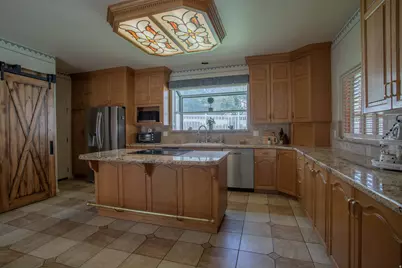 5302 S Birch Rd E, Murray, UT 84117 - Photo 7