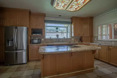 5302 S Birch Rd E, Murray, UT 84117 - Photo 9