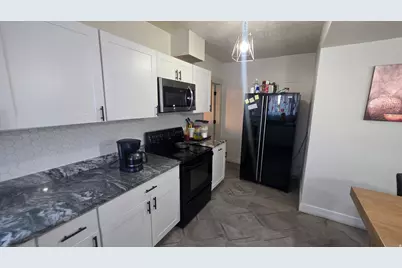 5261 W Sunshine Dr, West Valley, UT 84120 - Photo 31