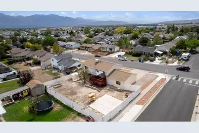 5790 W Lodestone Ave, Kearns, UT 84118 - Photo 23