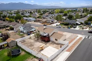 5790 W Lodestone Ave, Kearns, UT 84118 - Photo 23
