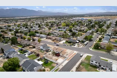 5790 W Lodestone Ave, Kearns, UT 84118 - Photo 21