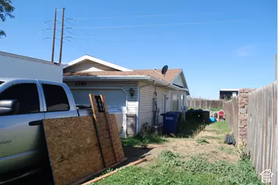 1349 N Sir Philip Dr, Salt Lake City, UT 84116 - Photo 33