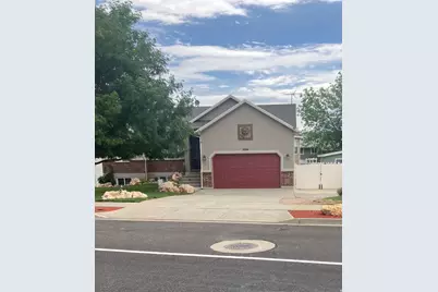 3784 S Parker Dr, Riverdale, UT 84405 - Photo 3