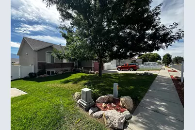 3784 S Parker Dr, Riverdale, UT 84405 - Photo 23