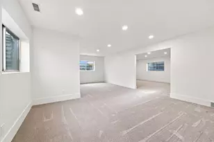 8921 S Somerton Circle, Sandy, UT 84093 - Photo 31