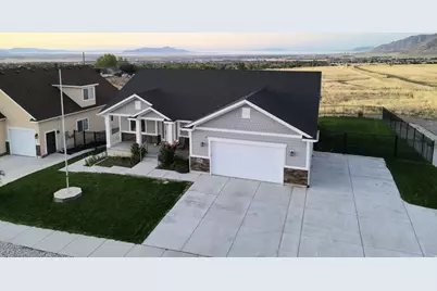891 E 240 S, Tooele, UT 84074 - Photo 1