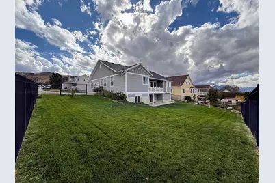 891 E 240 S, Tooele, UT 84074 - Photo 37