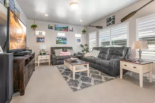 585 S 2200 W, Layton, UT 84041 - Photo 5