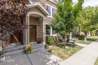 255 W 2700 N #3, Pleasant View, UT 84414 - Photo 3