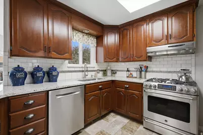 1122 N 75 E, Orem, UT 84057 - Photo 11