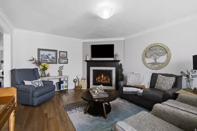 1122 N 75 E, Orem, UT 84057 - Photo 9