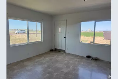 98 W 1000 N, Delta, UT 84624 - Photo 9