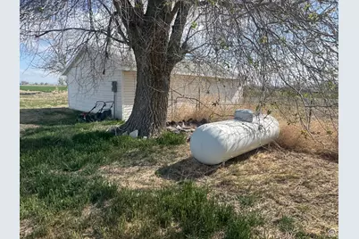 98 W 1000 N, Delta, UT 84624 - Photo 13
