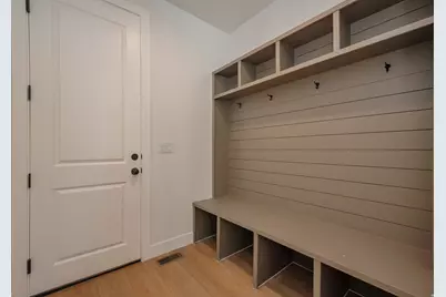 461 W Summerhill Ln W, Centerville, UT 84014 - Photo 17