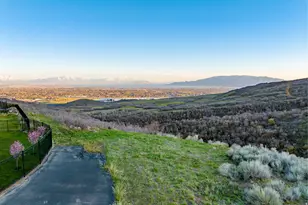 16072 S Fielding Hill Ln, Draper, UT 84020 - Photo 3