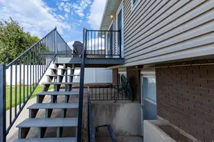 1751 E 8180 S, Sandy, UT 84093 - Photo 37