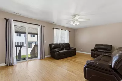 438 W Alfred Dr N, Tooele, UT 84074 - Photo 5