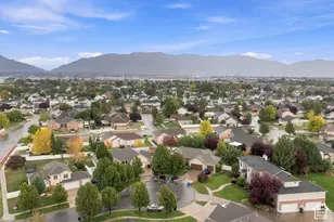 1808 Heritage Pkwy, Syracuse, UT 84075 - Photo 5