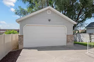 1765 W Garden Dr, Pleasant Grove, UT 84062 - Photo 5