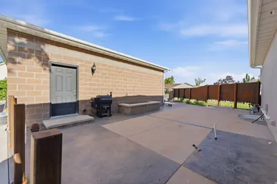 3215 W Cameron Court S, South Jordan, UT 84095 - Photo 43