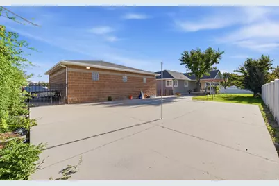 3215 W Cameron Court S, South Jordan, UT 84095 - Photo 41